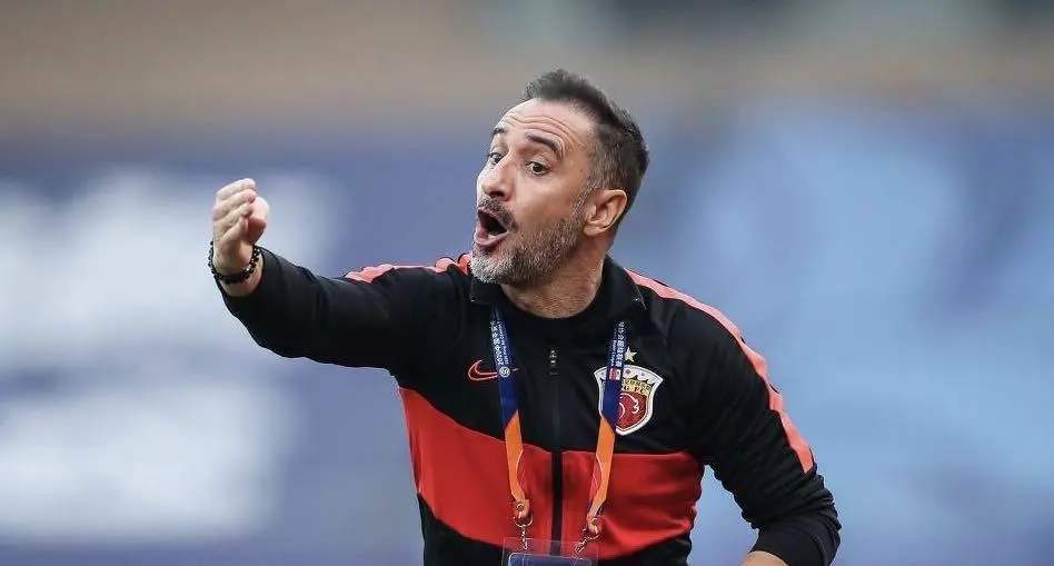 九游VIP-密尔沃基雄鹿训练开放日；国际比赛日遗憾出局引欢呼；亚冠在即；更衣室氛围转暖的简单介绍