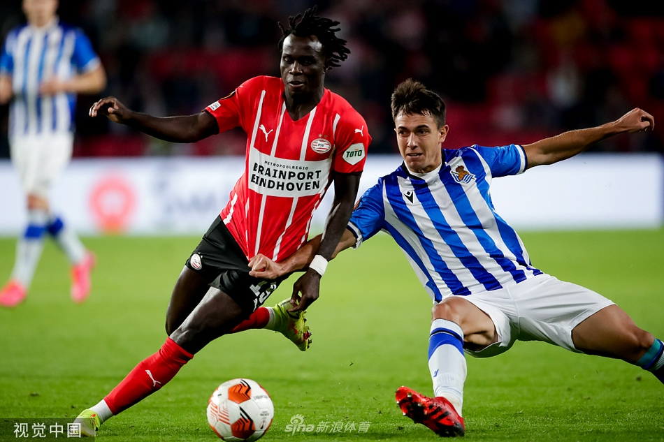 九游VIP-包含转折点！埃因霍温官宣签约，欧联今晚攻防权衡，气氛紧张，赛季目标并未改变的词条