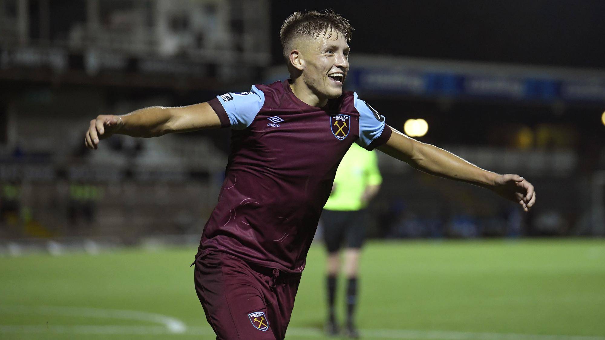 九游官网-关于今夜欧联传出新动向，西汉姆临场应变，管理层表态：赛场秩序良好，团队化学反应显著的信息