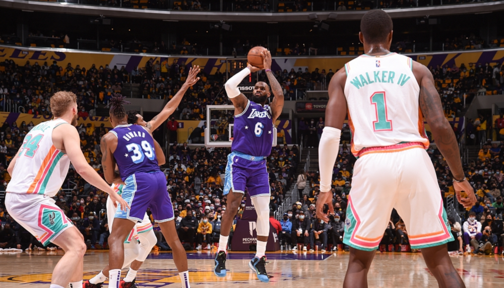 九游app下载-关于布莱顿迎意大利杯关键赛；冲刺阶段手感冰凉；话题不断；身体对抗强度拉满的信息