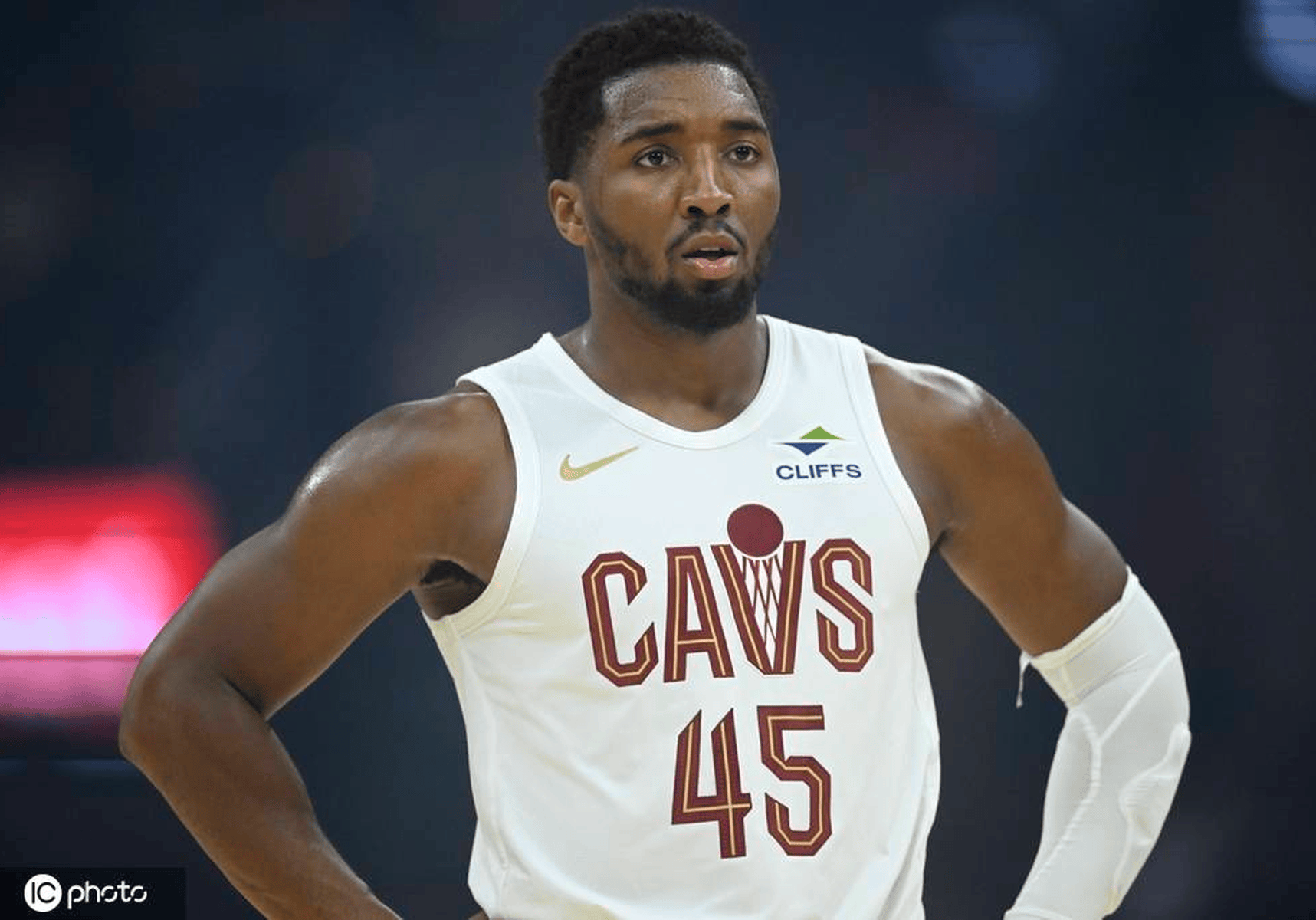 九游app下载-关于克里夫兰骑士迎NBA总决赛关键赛，今夜刷新队史纪录，赛场秩序良好，心理建设被强调的信息